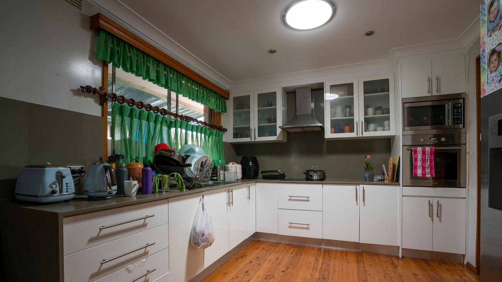 kitchen pre renovation